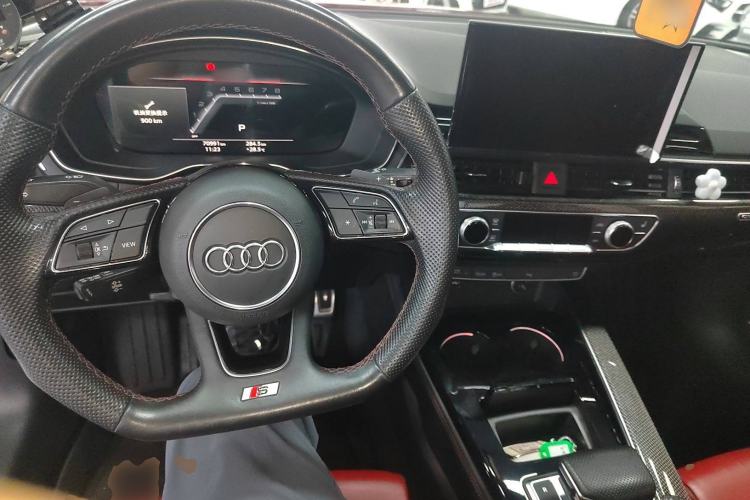 Used Audi S4 2020 S4 3.0TFSI Center Console