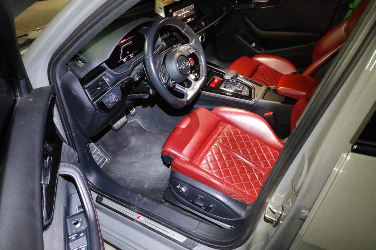 Used Audi S4 2020 S4 3.0TFSI Driver Seat