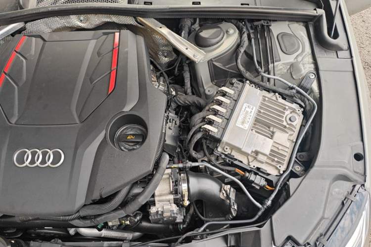 Used Audi S4 2020 S4 3.0TFSI Engine Bay Left