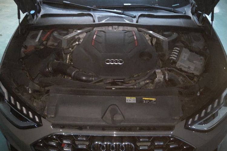 Used Audi S4 2020 S4 3.0TFSI Engine Bay