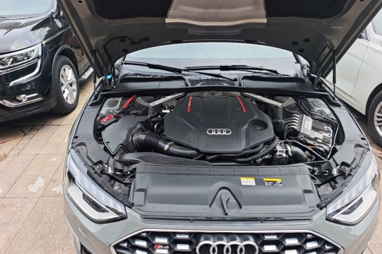 Used Audi S4 2020 S4 3.0TFSI Engine Bay Right