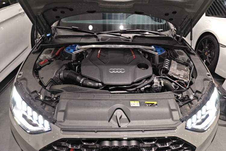 Used Audi S4 2020 S4 3.0TFSI Engine Bay