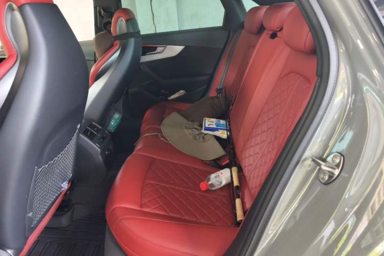 Used Audi S4  Left Rear Seat