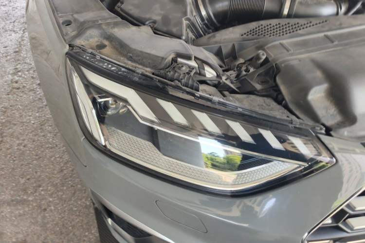 Used Audi S4  Right Front Headlight
