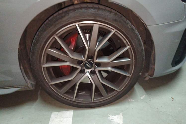 Used Audi S4 2020 S4 3.0TFSI Right Front Wheel Hub