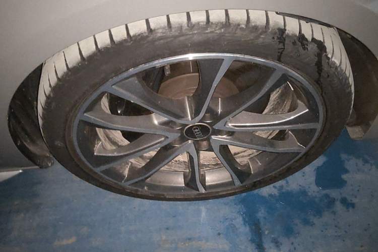 Used Audi S4 2020 S4 3.0TFSI Right Front Wheel Hub