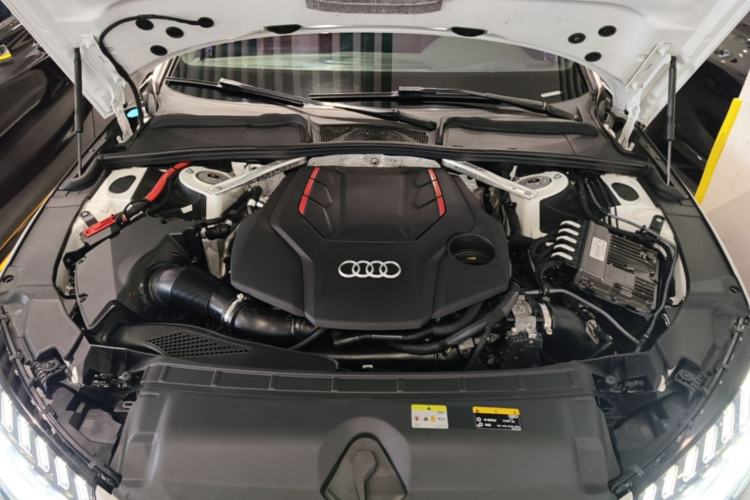 Used Audi S4 2020 S4 3.0TFSI Engine Bay