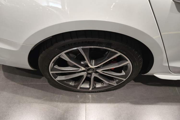 Used Audi S4 2020 S4 3.0TFSI Right Rear Wheel Hub