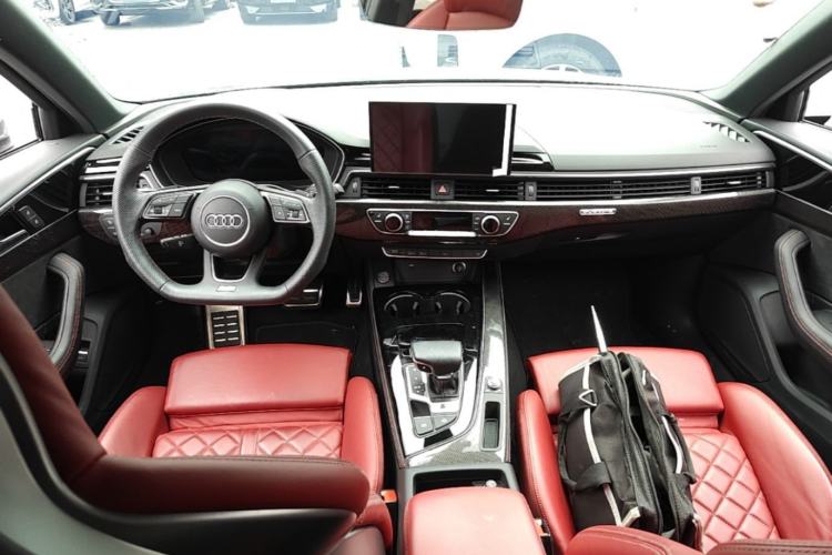 Used Audi S4 2022 S4 3.0TFSI Center Console
