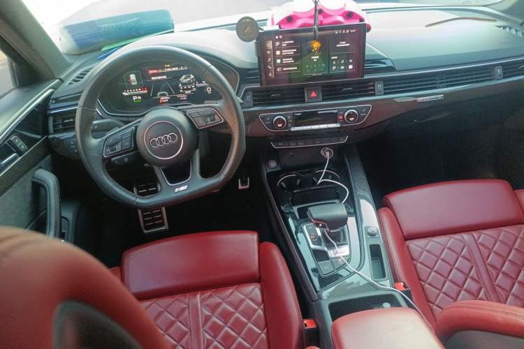 Used Audi S4 2022 S4 3.0TFSI Center Console