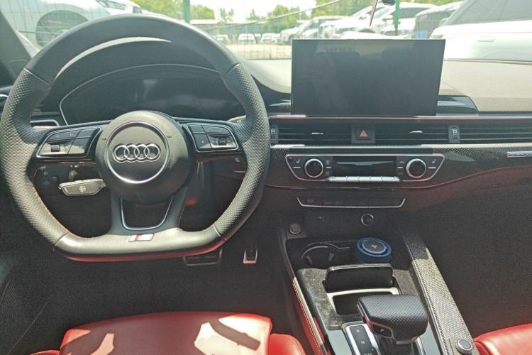 Used Audi S4 2022 S4 3.0TFSI Center Console