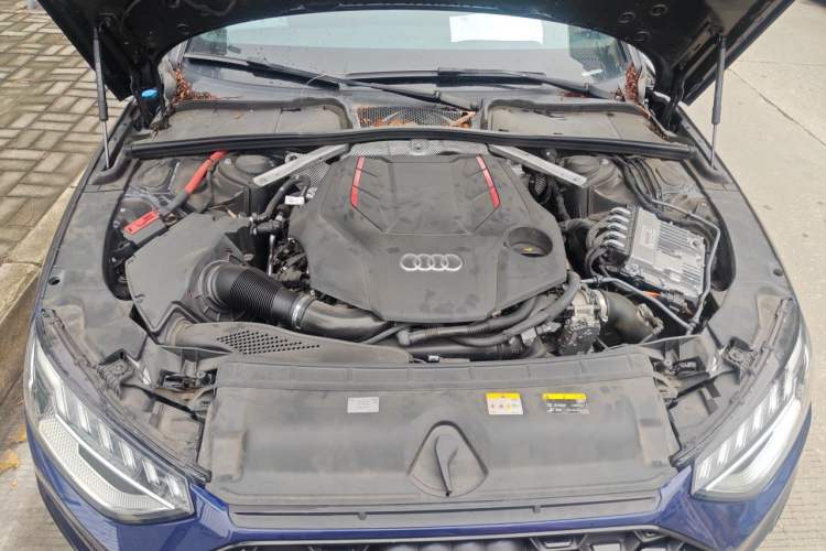 Used Audi S4 2022 S4 3.0TFSI Engine Bay
