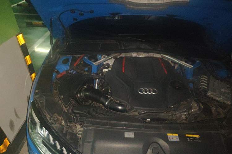 Used Audi S4 2022 S4 3.0TFSI Engine Bay Right