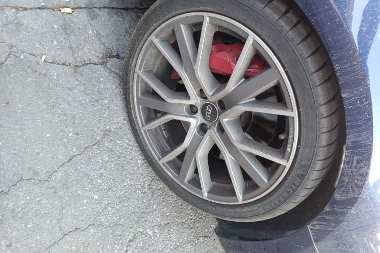 Used Audi S4 2022 S4 3.0TFSI Right Front Wheel Hub