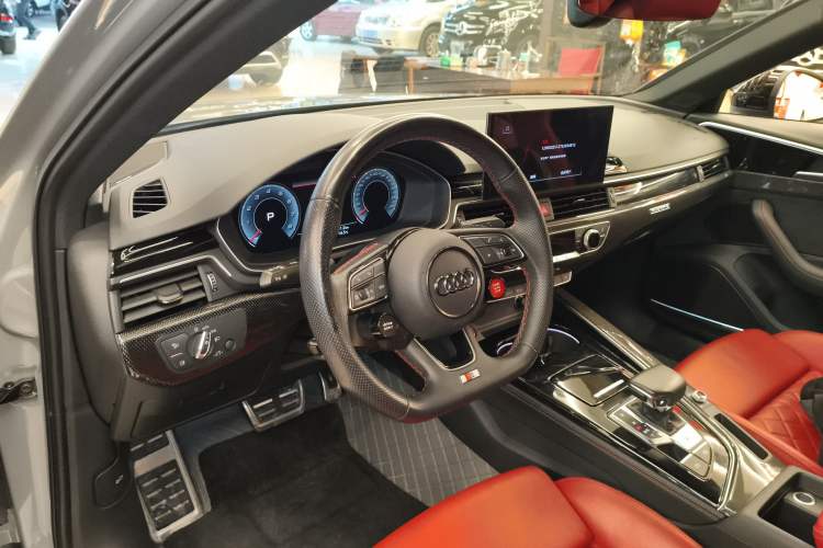 Used Audi S4 2022 S4 3.0TFSI Center Console