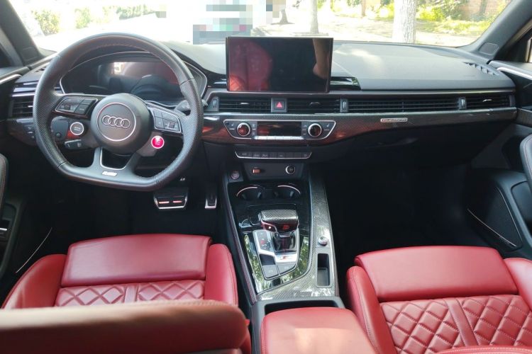 Used Audi S4 2022 S4 3.0TFSI Center Console