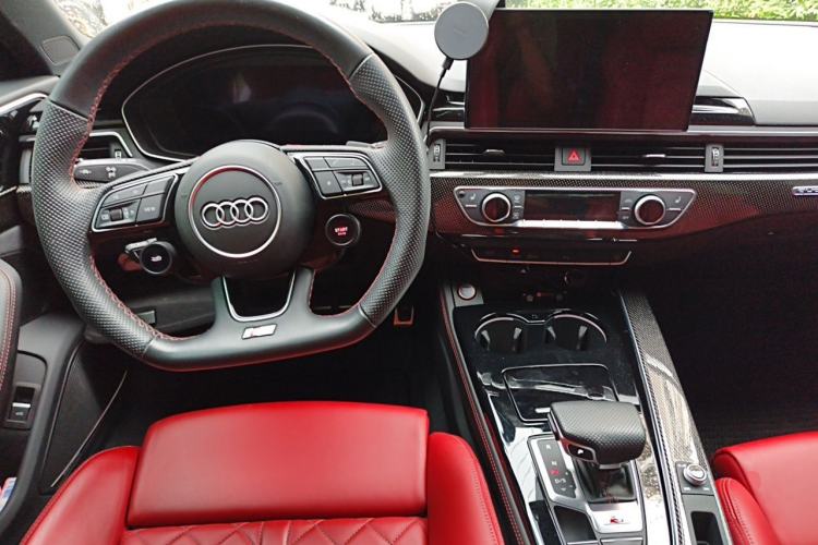 Used Audi S4 2022 S4 3.0TFSI Center Console