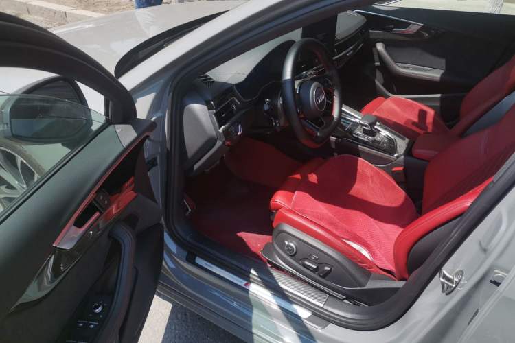 Used Audi S4 2022 S4 3.0TFSI Driver Seat