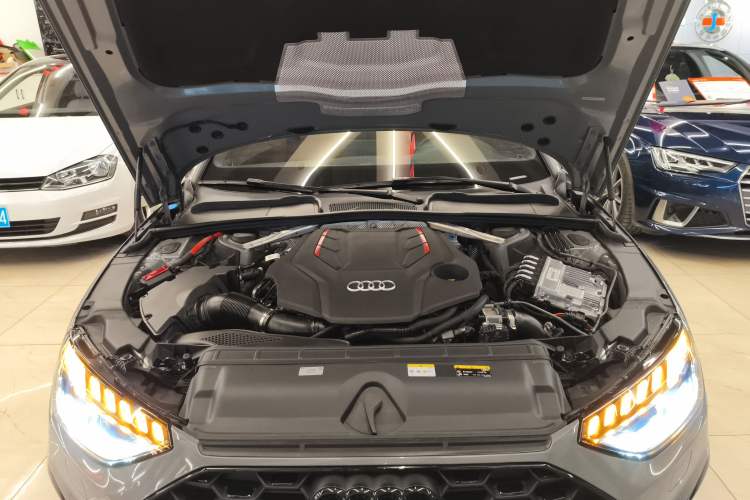 Used Audi S4 2022 S4 3.0TFSI Engine Bay