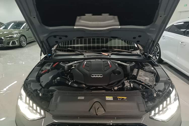 Used Audi S4 2022 S4 3.0TFSI Engine Bay