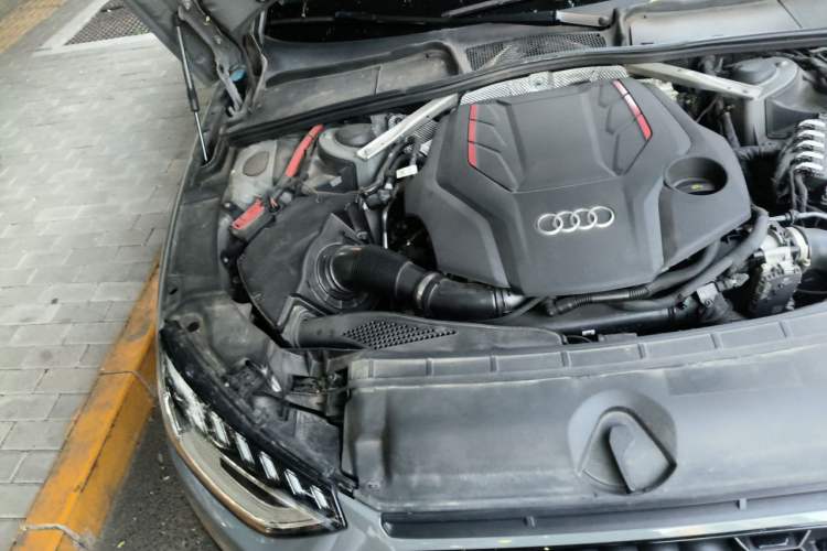 Used Audi S4 2022 S4 3.0TFSI Engine Bay Right