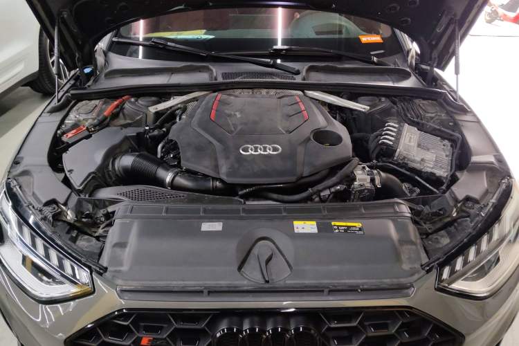 Used Audi S4 2022 S4 3.0TFSI Engine Bay