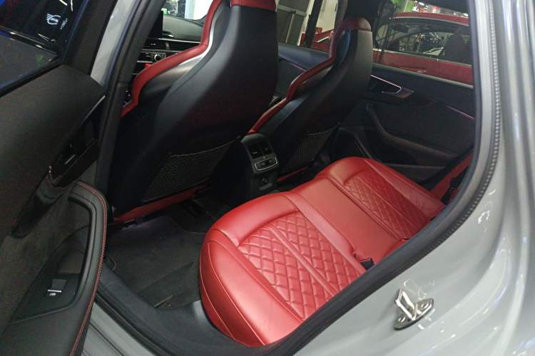 Used Audi S4 2022 S4 3.0TFSI Left Rear Seat