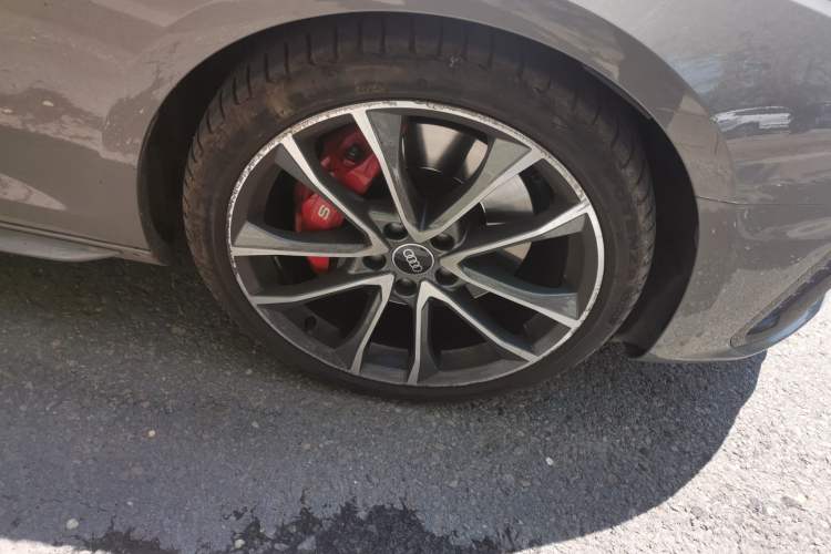 Used Audi S4 2022 S4 3.0TFSI Right Front Wheel Hub