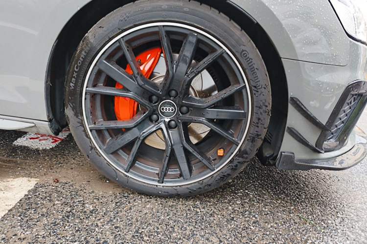 Used Audi S4 2022 S4 3.0TFSI Right Front Wheel Hub