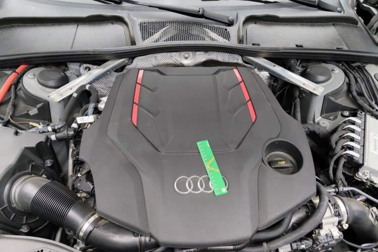 Used Audi S4 2022 S4 3.0TFSI Engine Bay