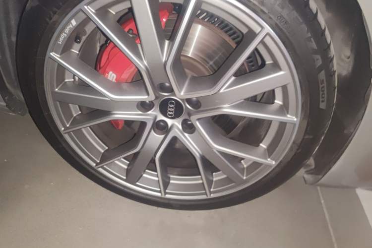 Used Audi S4 2022 S4 3.0TFSI Right Front Wheel Hub