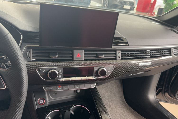 Used Audi S4 2023 S4 3.0TFSI Audio And AC Panel