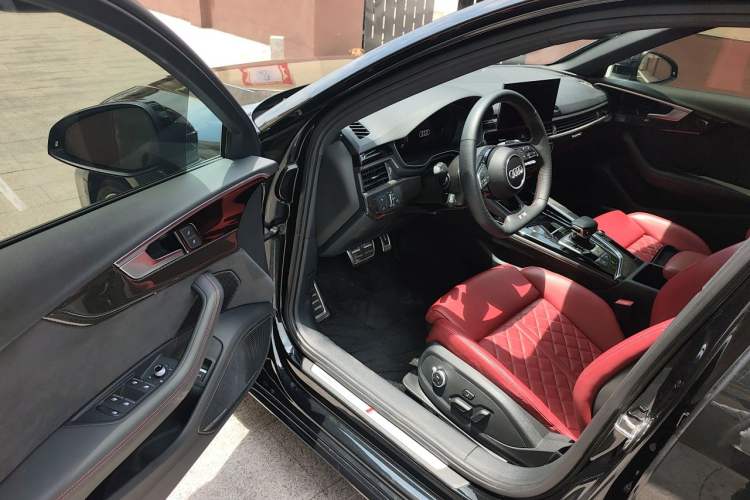 Used Audi S4 2023 S4 Avant 3.0TFSI Driver Seat