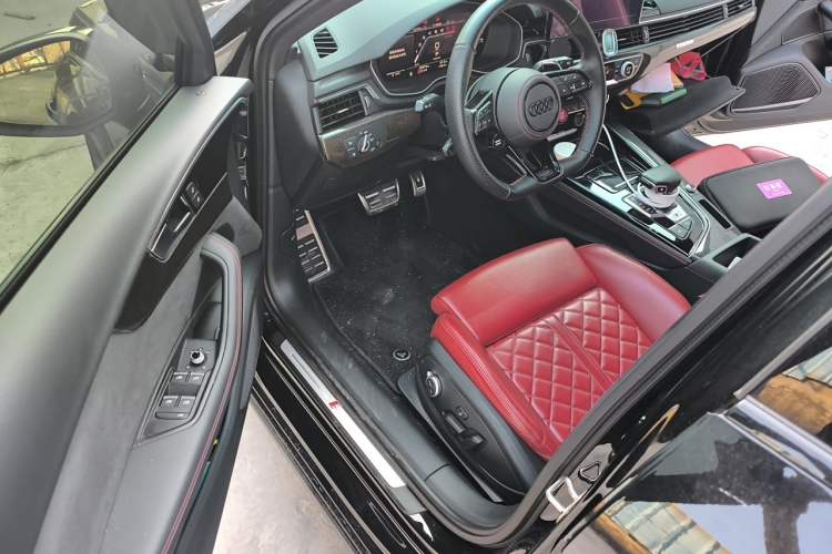 Used Audi S4 2023 S4 Avant 3.0TFSI Driver Seat