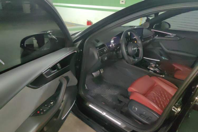 Used Audi S4 2023 S4 3.0TFSI Driver Seat