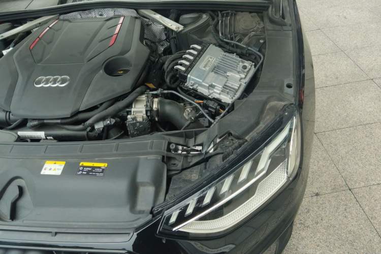 Used Audi S4 2023 S4 3.0TFSI Engine Bay Left