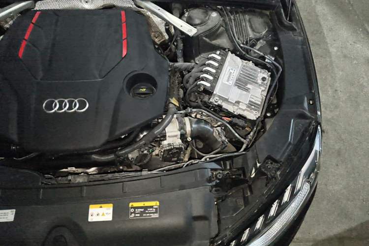 Used Audi S4 2023 S4 3.0TFSI Engine Bay Left