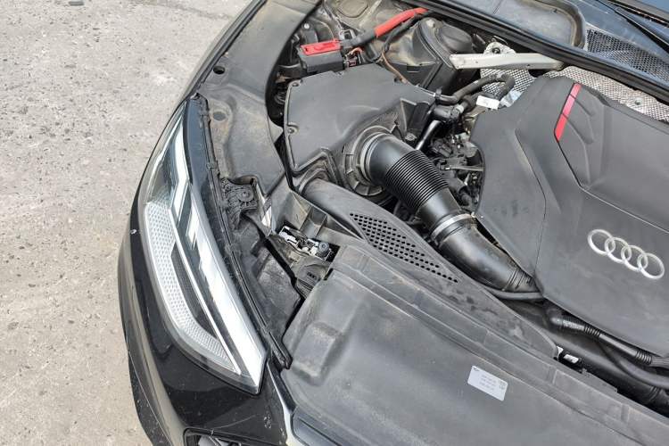 Used Audi S4 2023 S4 Avant 3.0TFSI Engine Bay Right