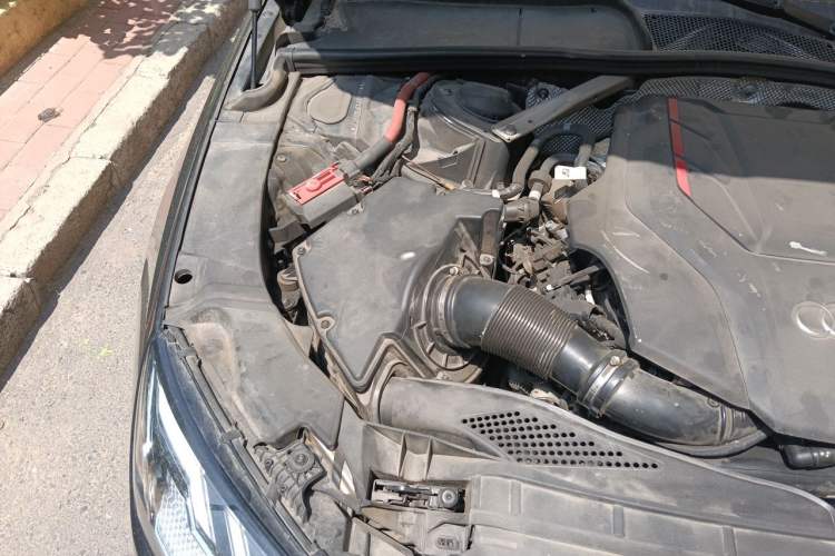 Used Audi S4 2023 S4 3.0TFSI Engine Bay Right