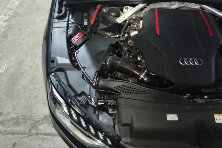 Used Audi S4 2023 S4 3.0TFSI Engine Bay Right