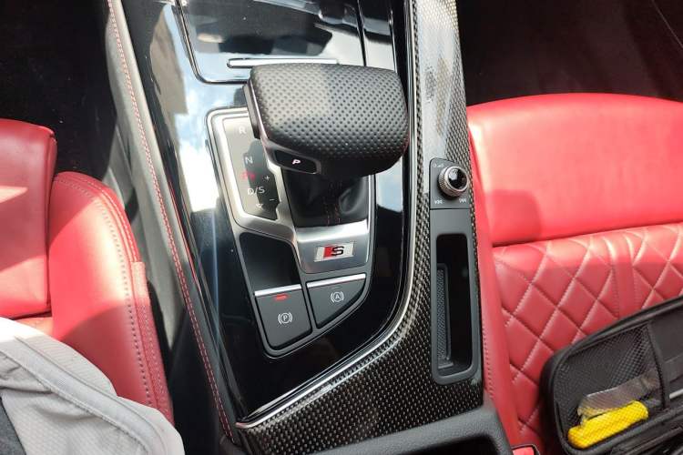 Used Audi S4 2023 S4 Avant 3.0TFSI Gear Lever