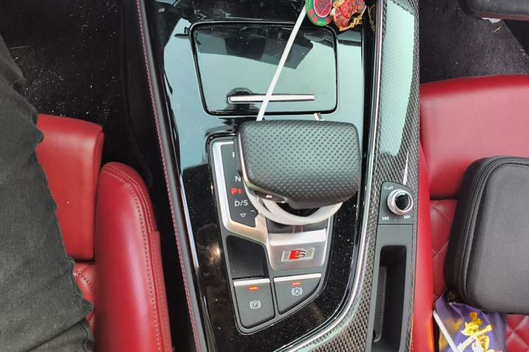 Used Audi S4 2023 S4 Avant 3.0TFSI Gear Lever
