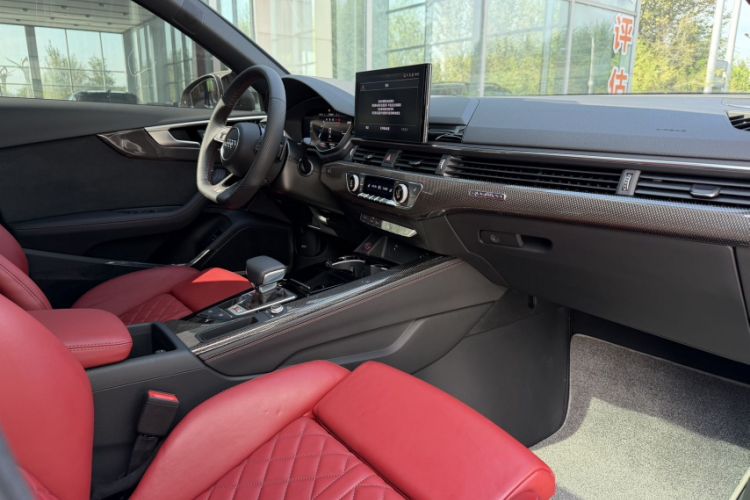 Used Audi S4 2023 S4 3.0TFSI Interior 4