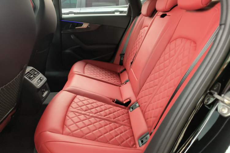 Used Audi S4 2023 S4 3.0TFSI Interior 4