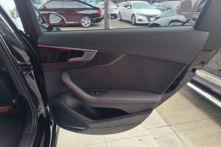 Used Audi S4 2023 S4 3.0TFSI Interior 6