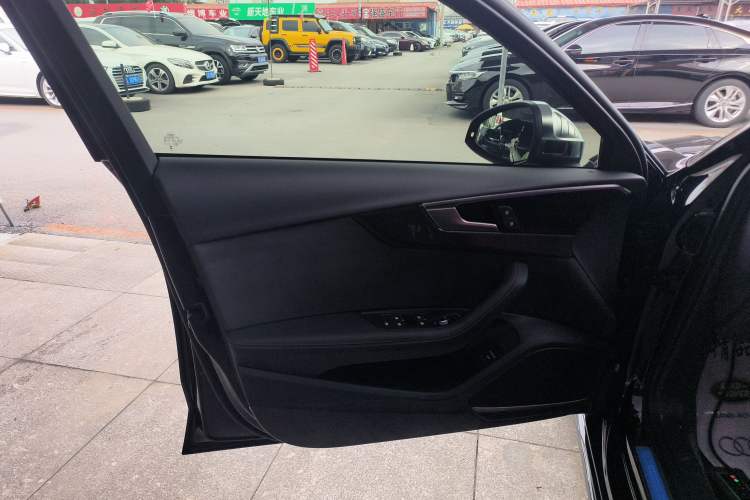 Used Audi S4 2023 S4 3.0TFSI Interior 7