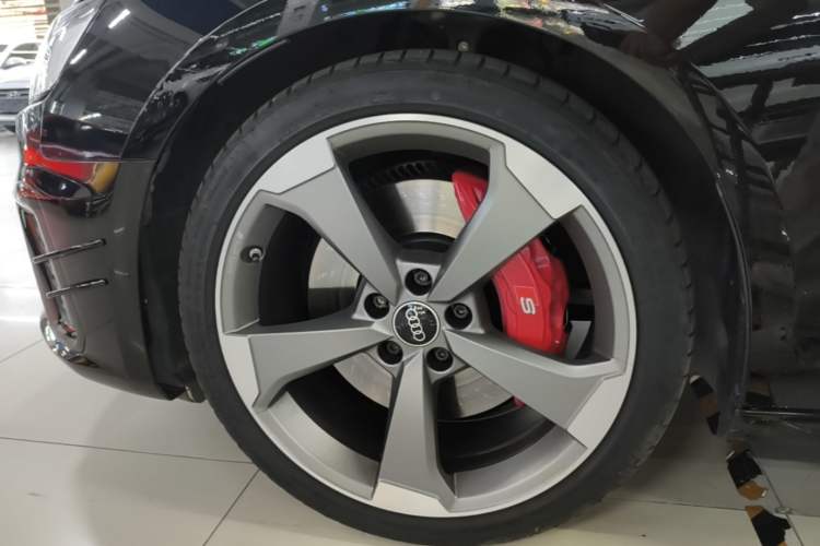 Used Audi S4 2023 S4 3.0TFSI Left Front Wheel Hub
