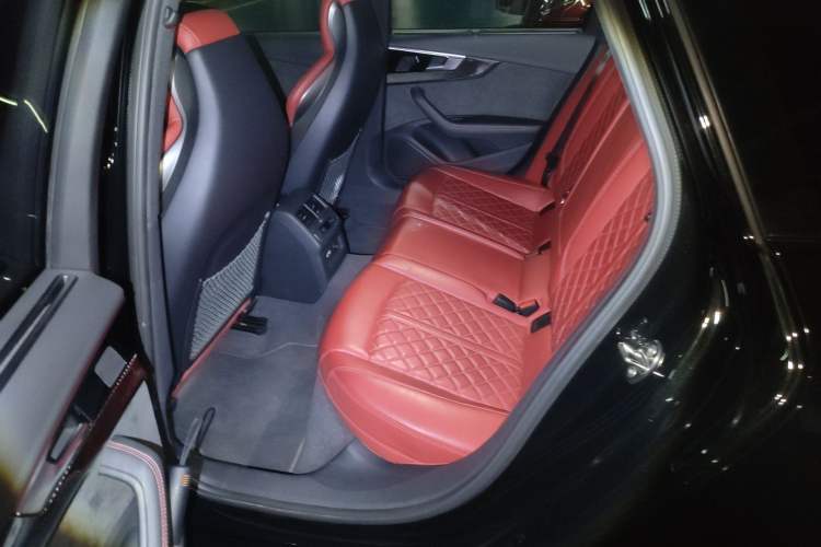 Used Audi S4 2023 S4 Avant 3.0TFSI Left Rear Seat