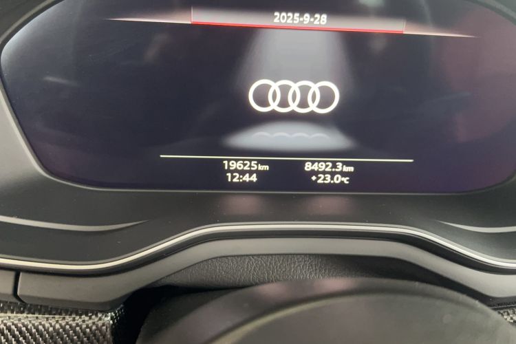 Used Audi S4 2023 S4 3.0TFSI Odometer Close Up
