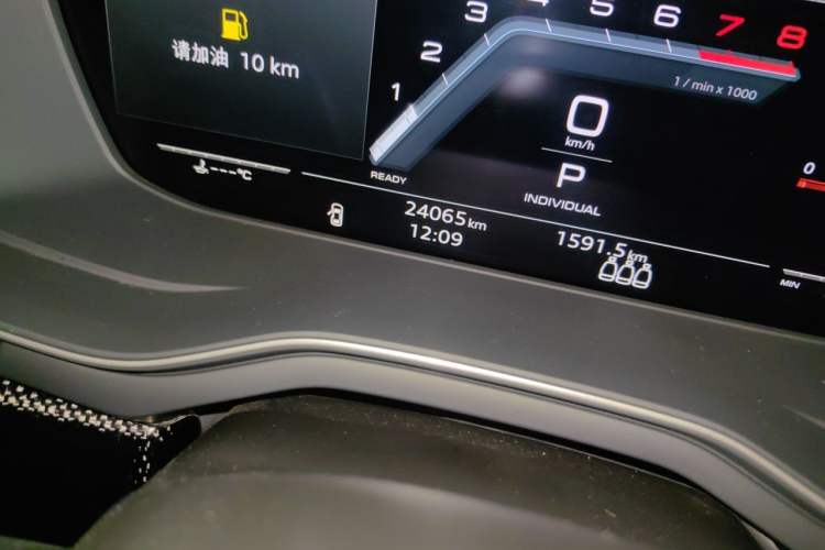 Used Audi S4 2023 S4 3.0TFSI Odometer Close Up